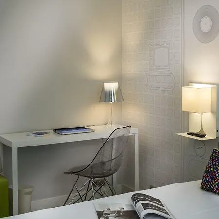Hotel Vaugirard 3*