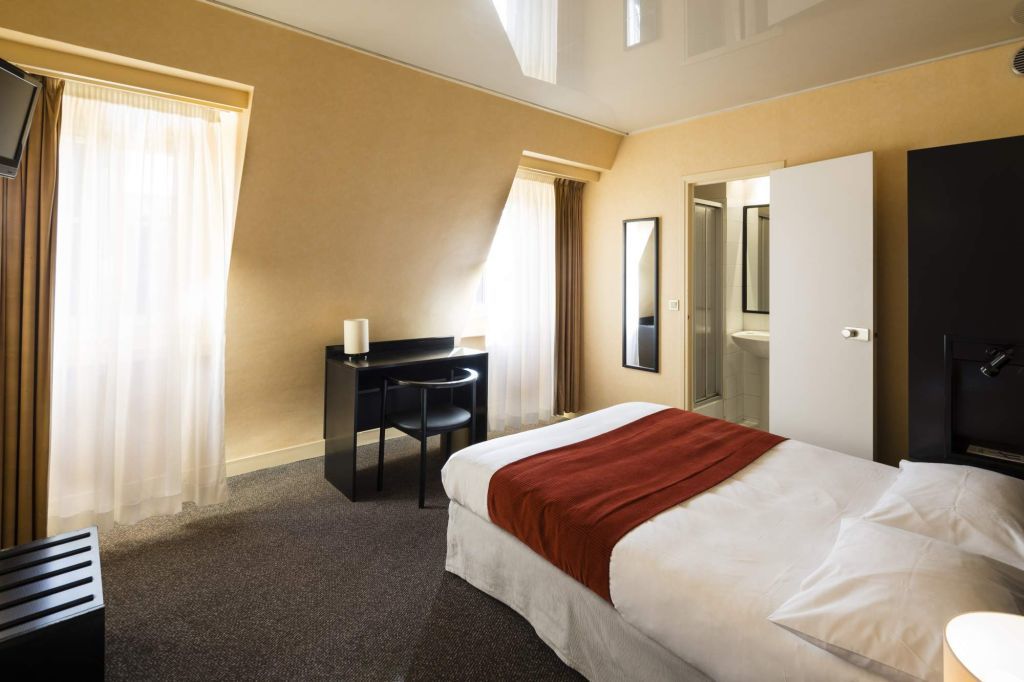 Vaugirard Hotel Paris